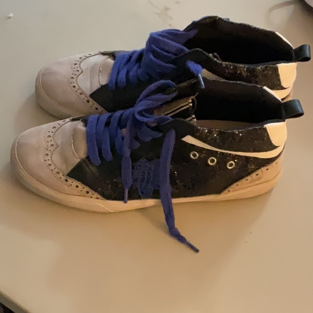 Woman’s PAULINA SHU SHOP shoes